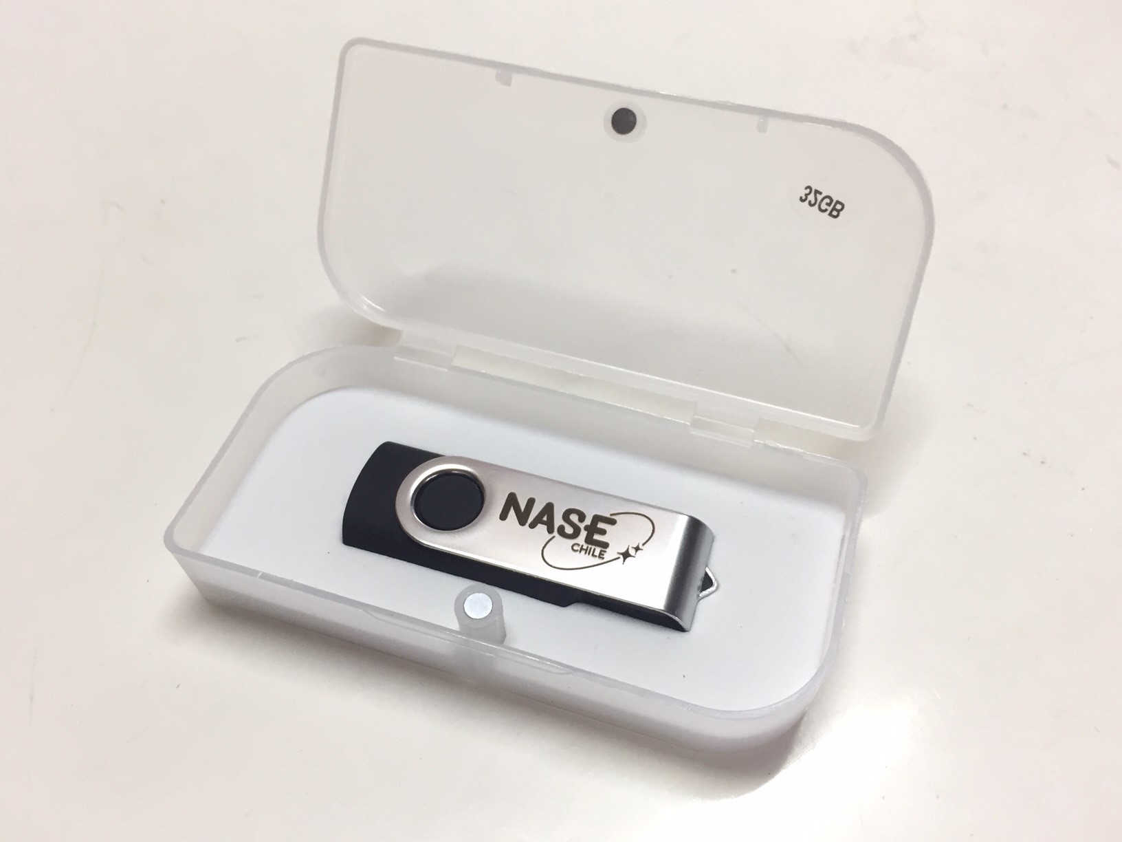 Pendrive 16GB PD4