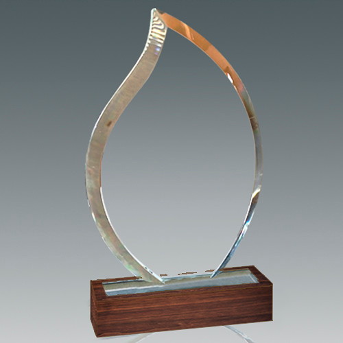 Galvano Cristal con Base de Madera BLAS 55