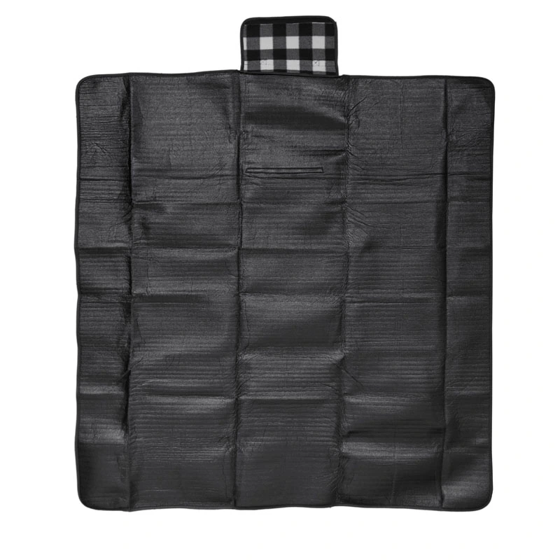 PicnicBlanketRollOfTAHG07-1729464623.webp