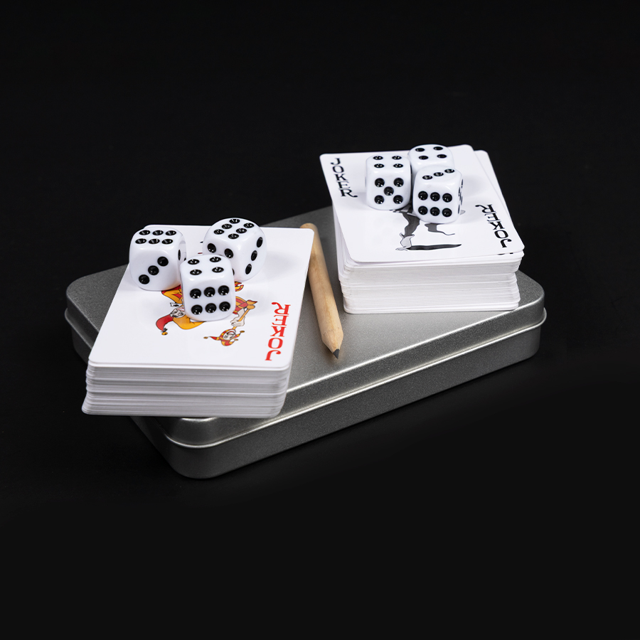 Set de Naipes y Dados en estuche de Aluminio