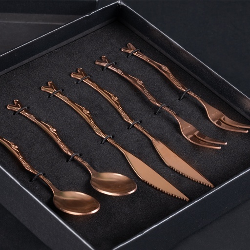 [MQP_W19_Encobrizado Metalico] Deluxe Set de Cubiertos encobrizados para cóctel
